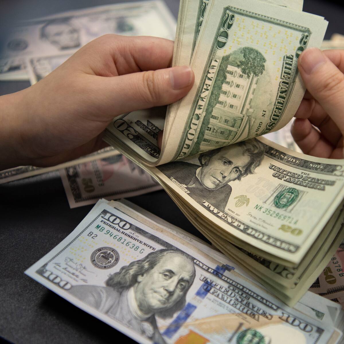 “Las tasas de interés van a tener que subir más en EE.UU.”: estratega macroeconómica