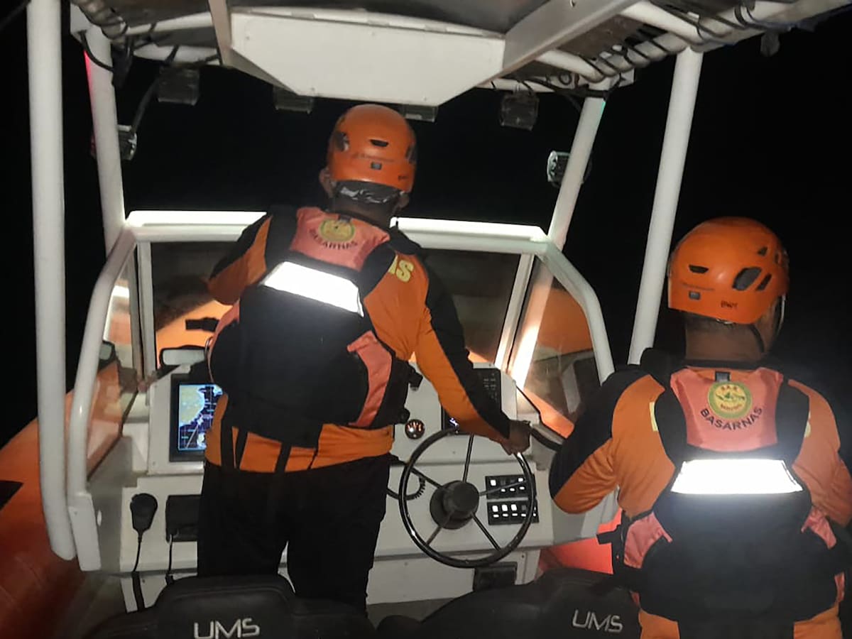 Al menos cuatro muertos y 38 desaparecidos tras el naufragio de un ferri cerca de la isla de Bali