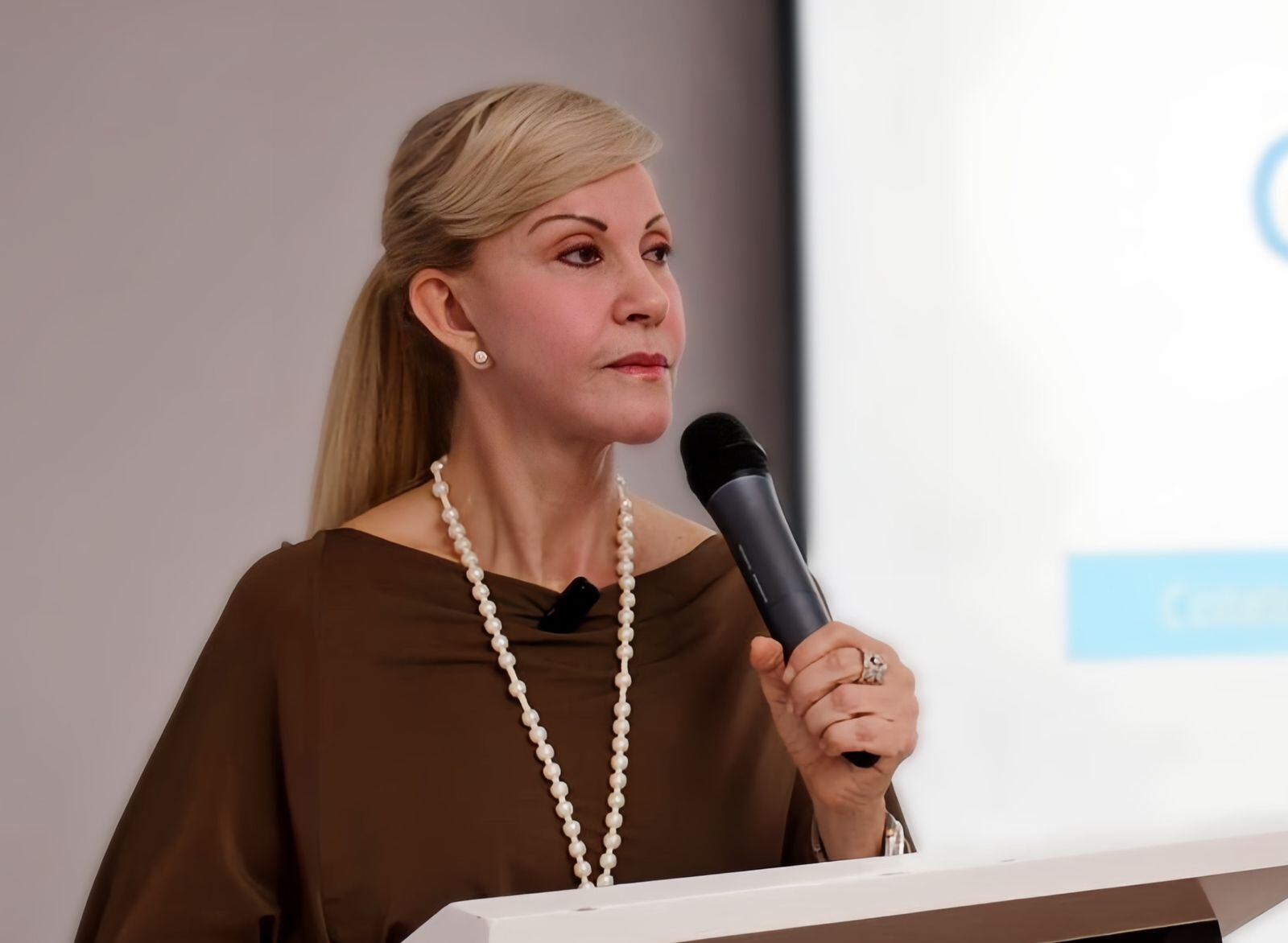 Dilian Francisca Toro. Foto: Gobernación.