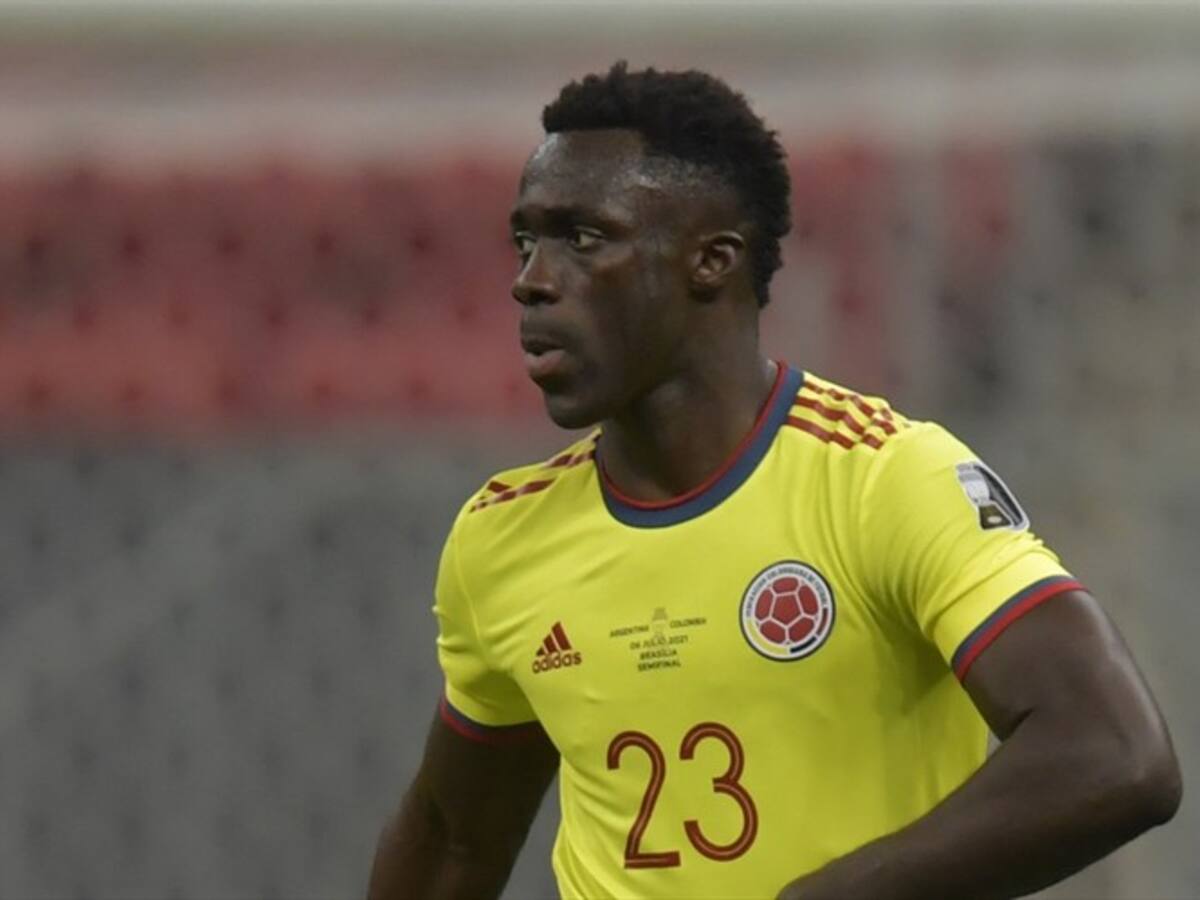 “James con sus condiciones aporta mucho a la Selección”: Davinson Sánchez
