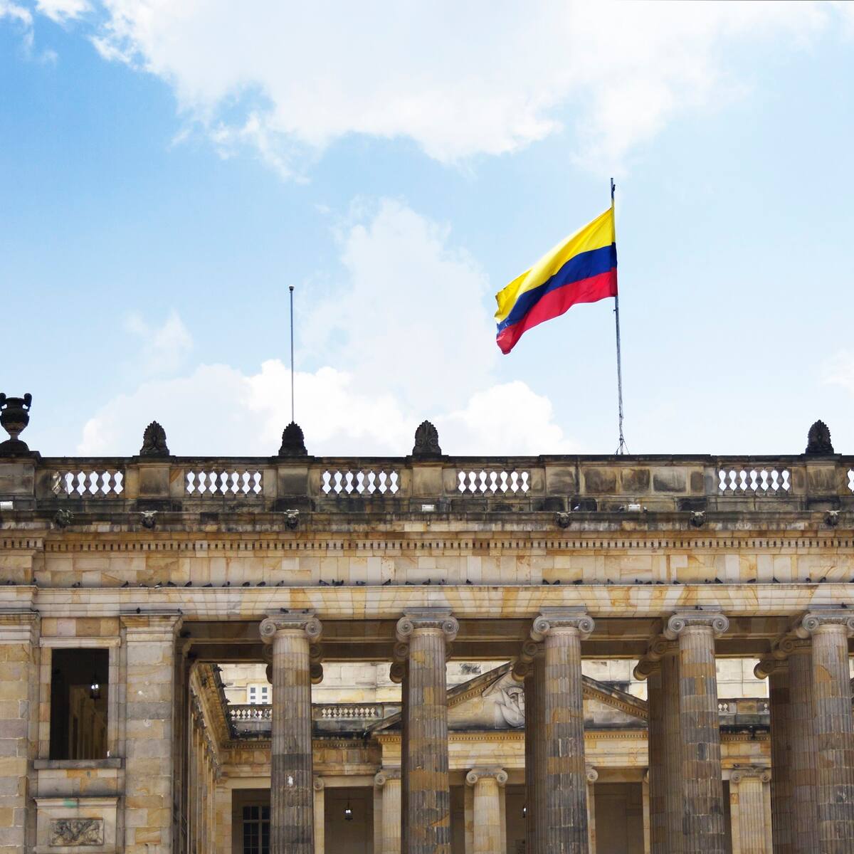 Gobierno cedería en umbral de reforma pensional para asegurar votos liberales