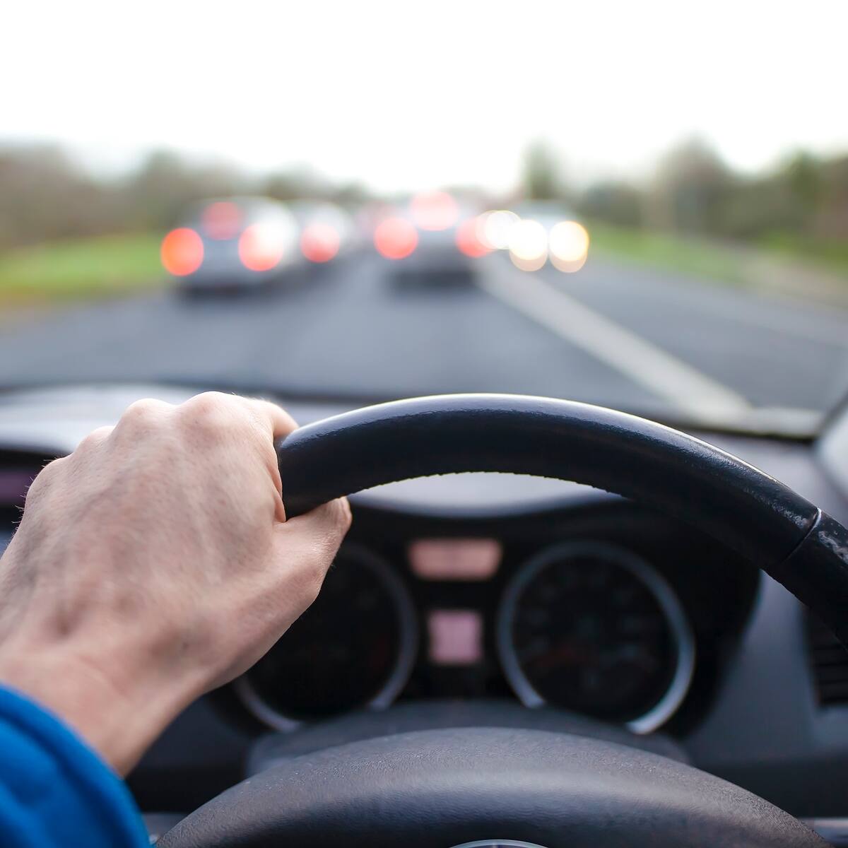 ¿Cuáles son los límites de velocidad por vía en Colombia? Esta es la multa