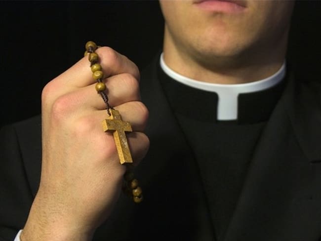 Cerca de 700 curas católicos de Illinois son acusados de abuso sexual contra menores. Foto: Getty Images