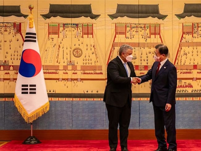 Gobierno colombiano firma acuerdos de entendimiento con Corea del Sur. Foto: Twitter Presidencia de la República