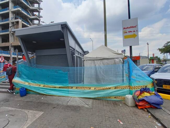 Denuncian que contrato para construir nuevas taquillas de Transmilenio está paralizado