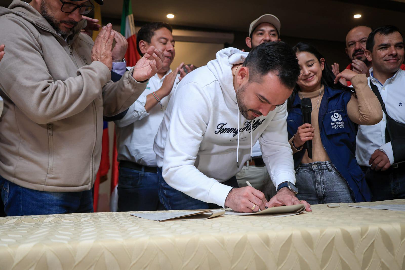 El ministro Edwin Palma concertó el acuerdo con los mineros el pasado 7 de agosto. Foto | Gobernación de Boyacá