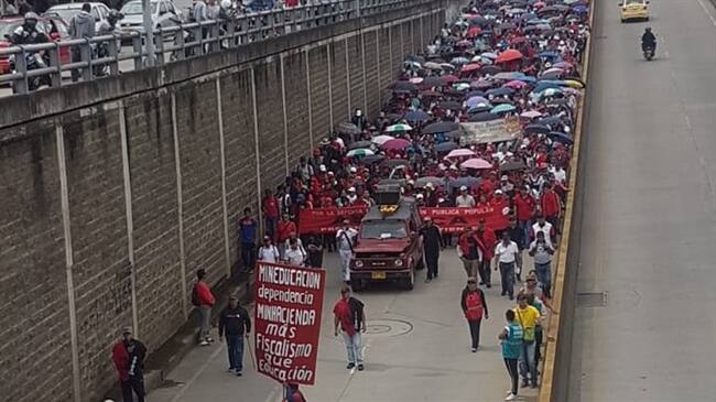 Organizaciones sindicales, sociales, campesinos, estudiantes, docentes y trabajadores se concentraron en la Glorieta de la Chirimía. Foto: Cortesía Sucesos Cauca
