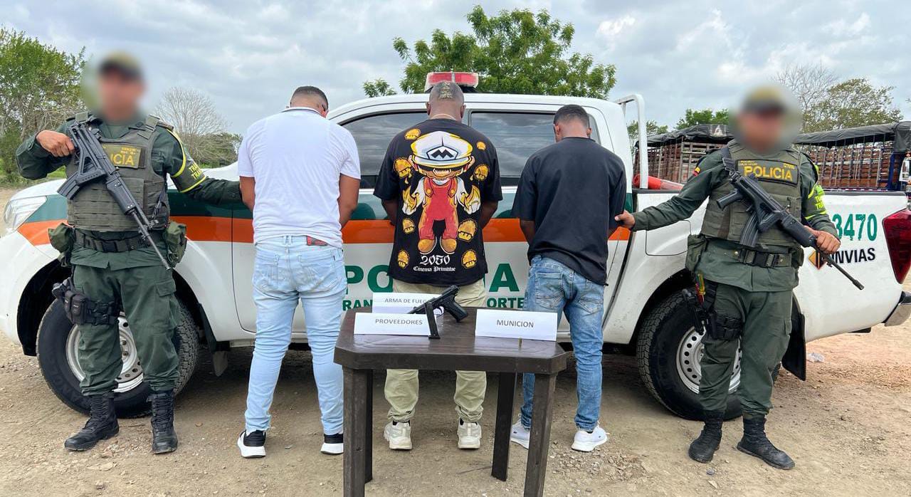 Policía capturó a cuatro hombres que portaban armas de fuego en Córdoba. Foto: Policía.
