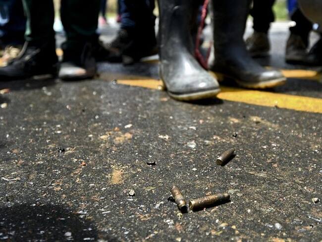 Condenan a 40 años de prisión contra el coronel (r) del Ejército Nacional, Juan Carlos Castañeda Villamizar y el exalcalde de Recetor (Casanare), Flaminio Cocinero Costo. Foto: Getty Images / LUIS ROBAYO