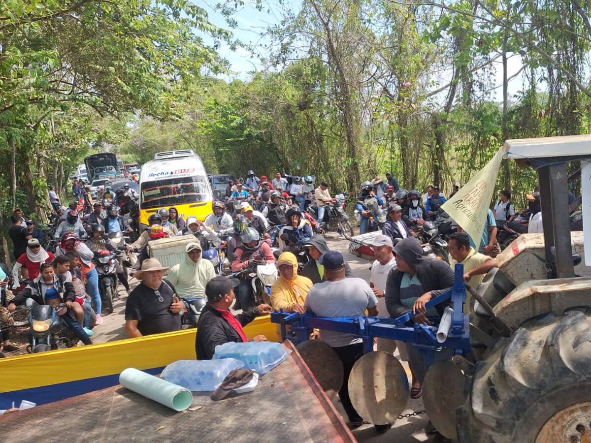 Arroceros bloquean nuevamente vía que comunica a municipios de La Mojana, en Sucre