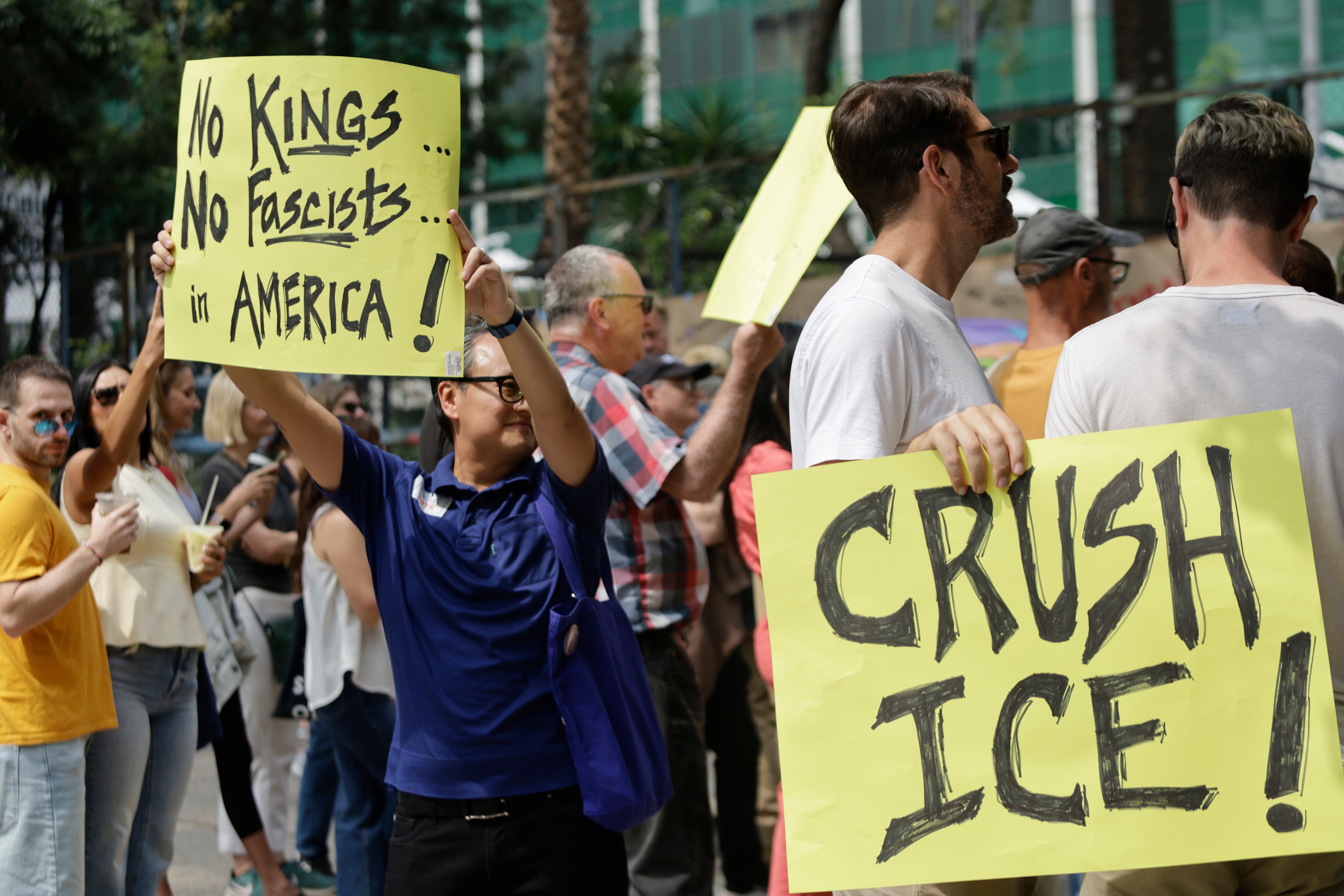 Protestas de estadounidenses contra ICE. Foto: Gerardo Vieyra/NurPhoto via Getty Images