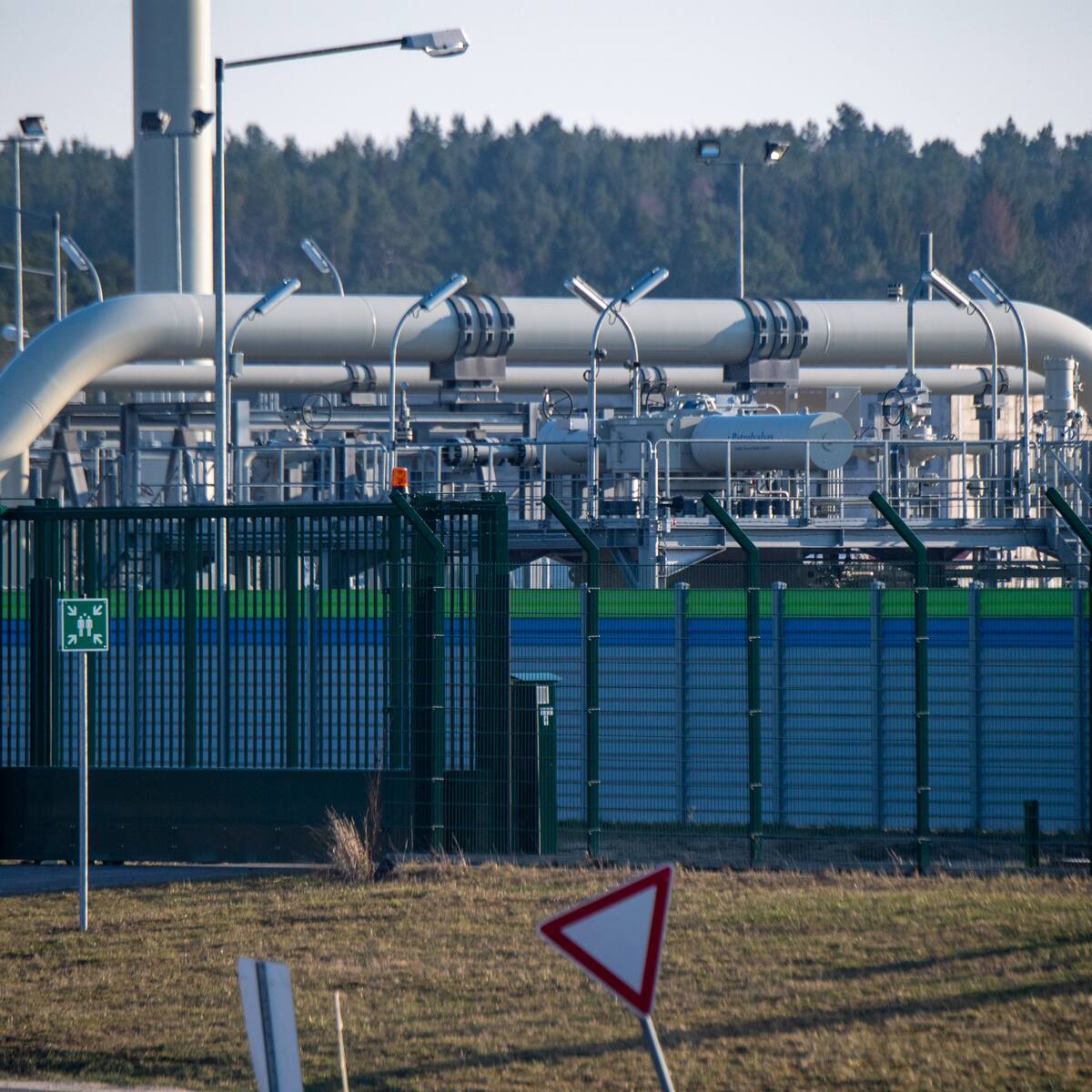 En Francia proponen medidas de urgencia para salir de la dependencia al gas ruso en Europa