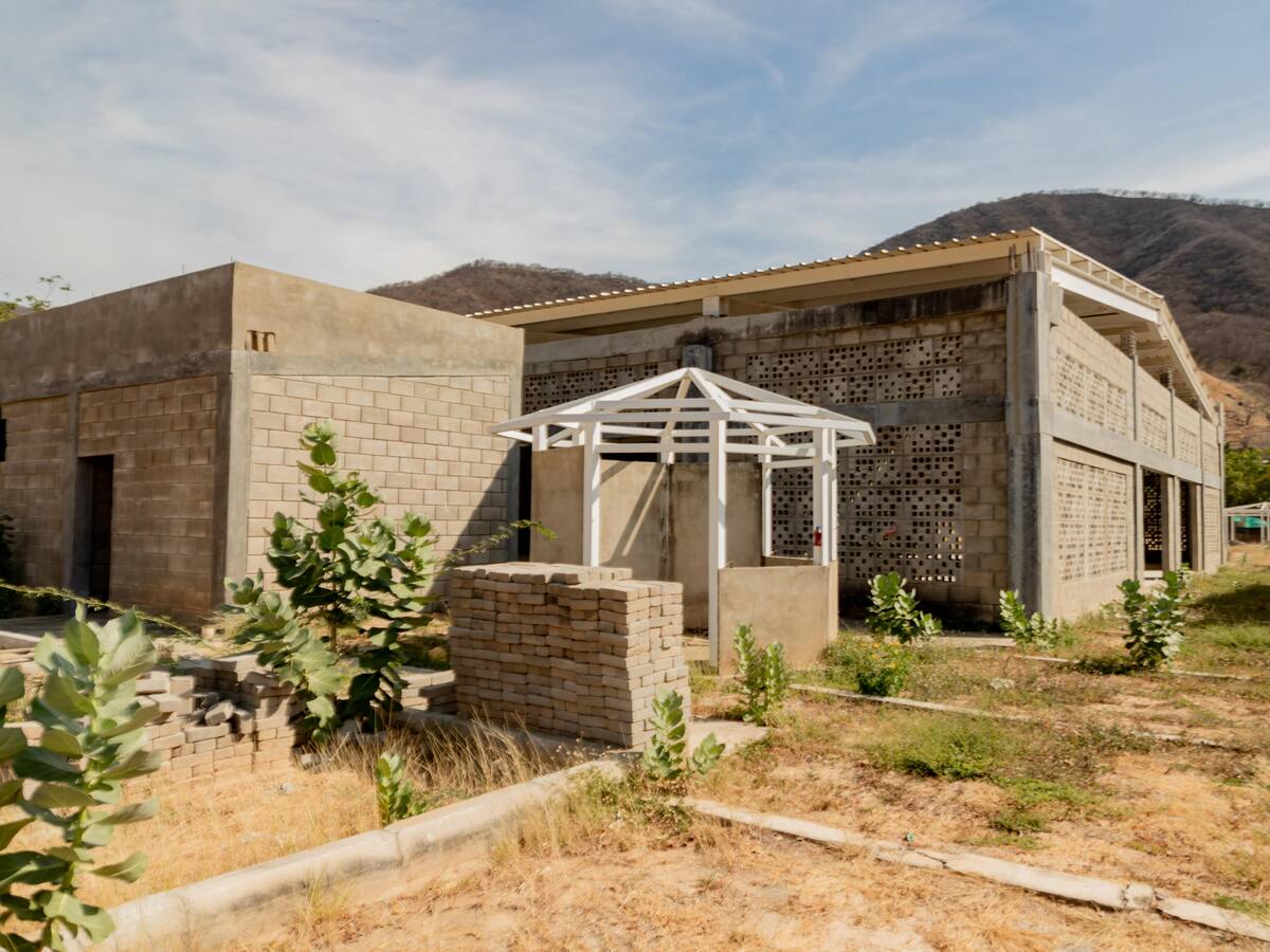 Obra del Megacolegio IED Taganga en Santa Marta presenta deficiencias en su ejecución