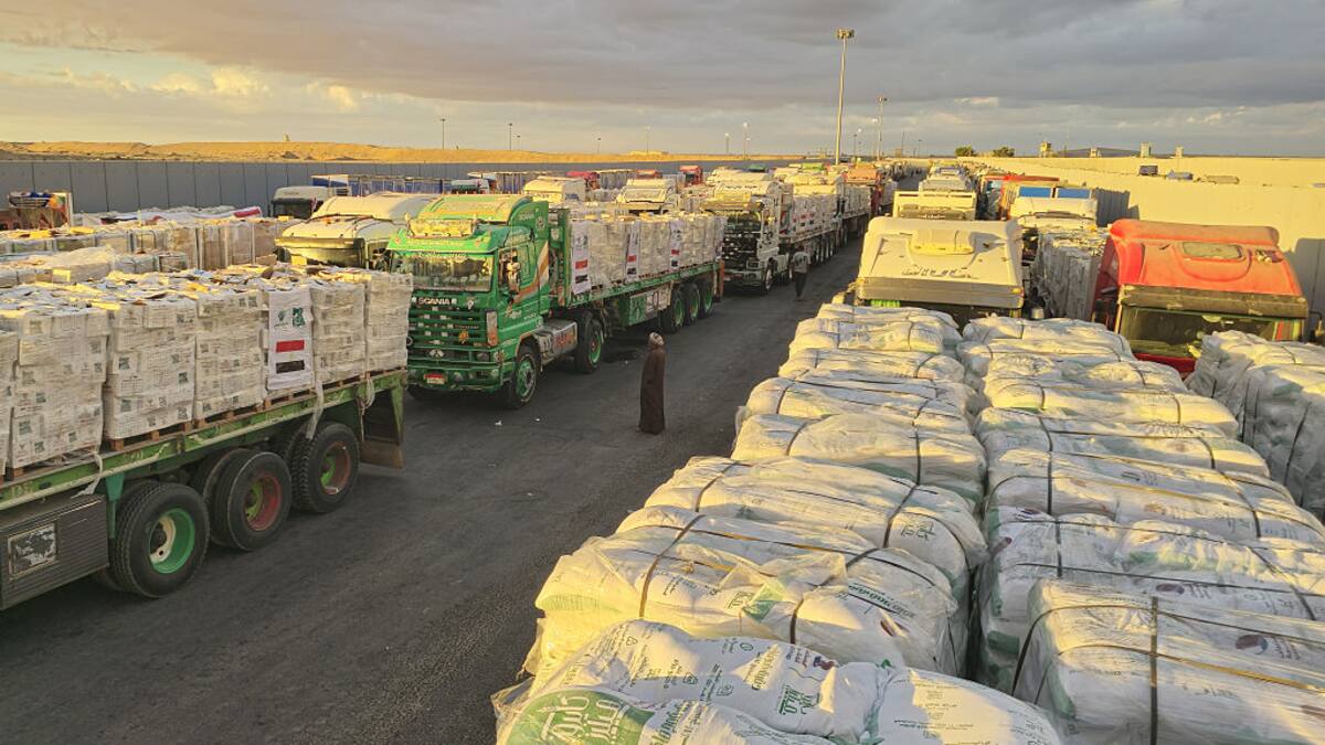 ¿Cuántos camiones de ayuda humanitaria se necesitan en Gaza? Habló el portavoz de la UNRWA