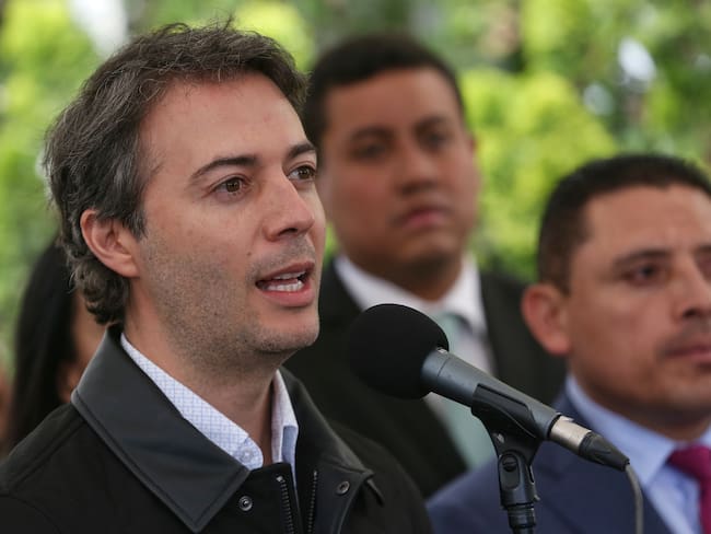 Daniel Quintero, alcalde de Medellín, pidió la renuncia de todo su gabinete
