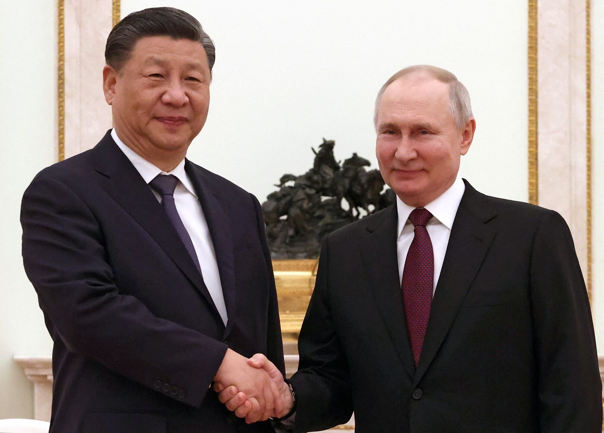 Xi Jinping y Vladimir Putin AFP. (Photo by SERGEI KARPUKHIN/SPUTNIK/AFP via Getty Images)