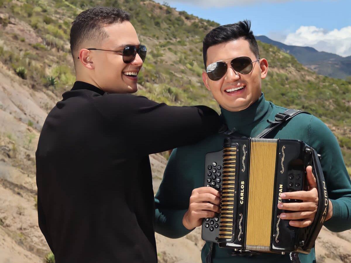 Cantante vallenato Iván Mindiola sigue con pronóstico reservado