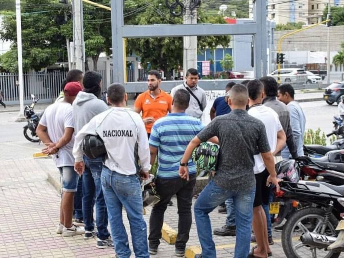 Socializan medidas de circulación con motociclistas y mototaxistas de Santa Marta
