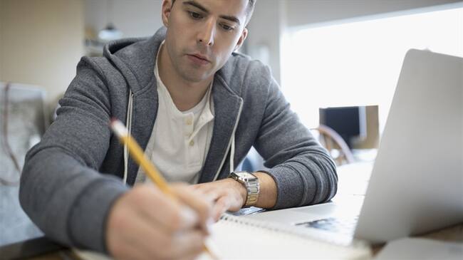 La educación virtual permite que los estudiantes retengan 60% más información.. Foto: Getty Images