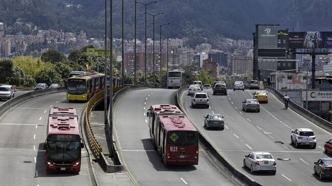 Transporte en Bogotá. Foto: Colprensa - Álvaro Tavera