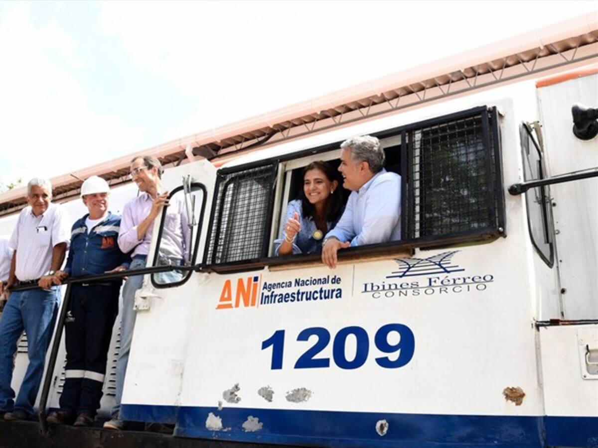 Lo que ocurría con la Ruta del Sol 2 era trágico: Duque