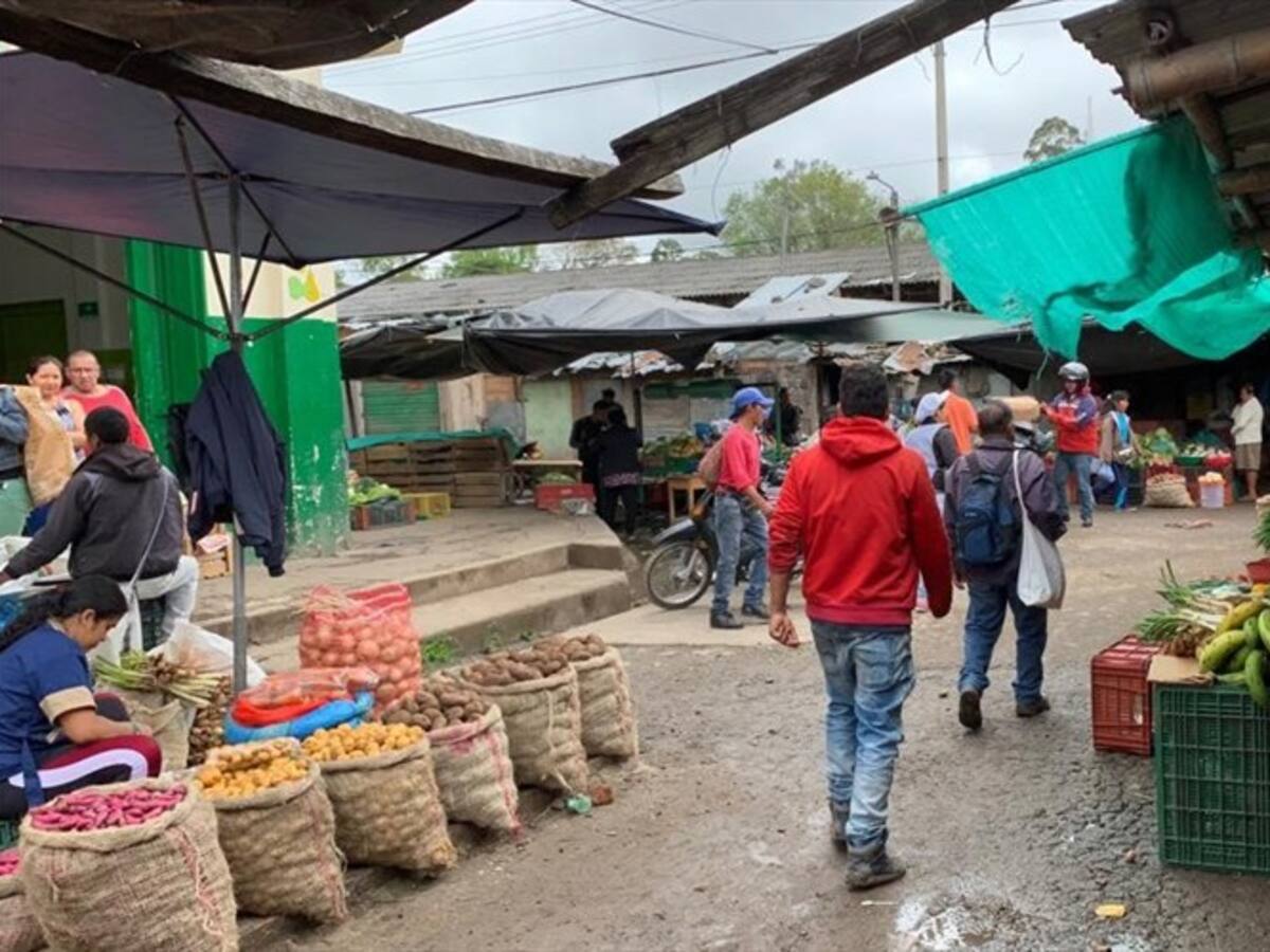 Por incremento de COVID-19 cierran las plazas de mercado de Popayán
