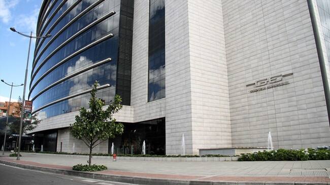 La Contraloría General encontró irregularidades en la compra que hizo la CAR Cundinamarca de su nueva sede de operación; se trata de los pisos seis y siete del Centro Comercial Gran Estación II. Foto: Colprensa