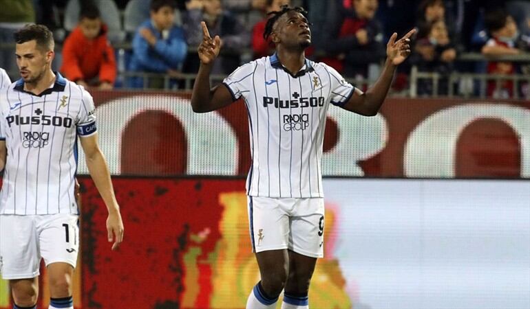 Duván Zapata con el Atalanta. Foto: Getty Images / Golazo de Duván Zapata en la victoria del Atalanta