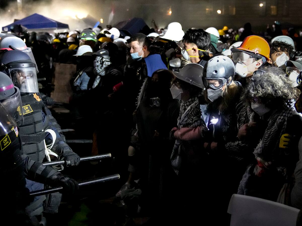 Policía desmanteló protesta propalestina en universidad de Los Angeles