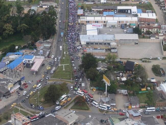 Disturbios en la vía Panamericana dejan más de 60 heridos en Cauca. Foto: Colprensa