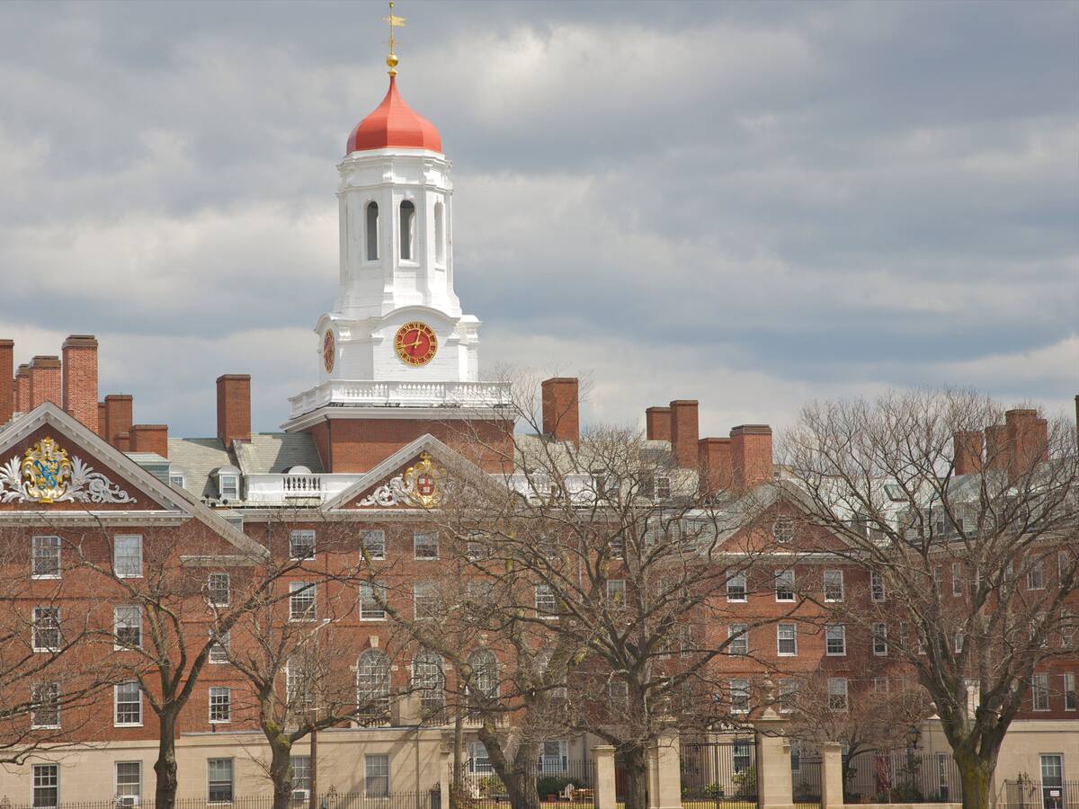 Juez bloqueó indefinidamente el veto de Trump a los estudiantes extranjeros en Harvard