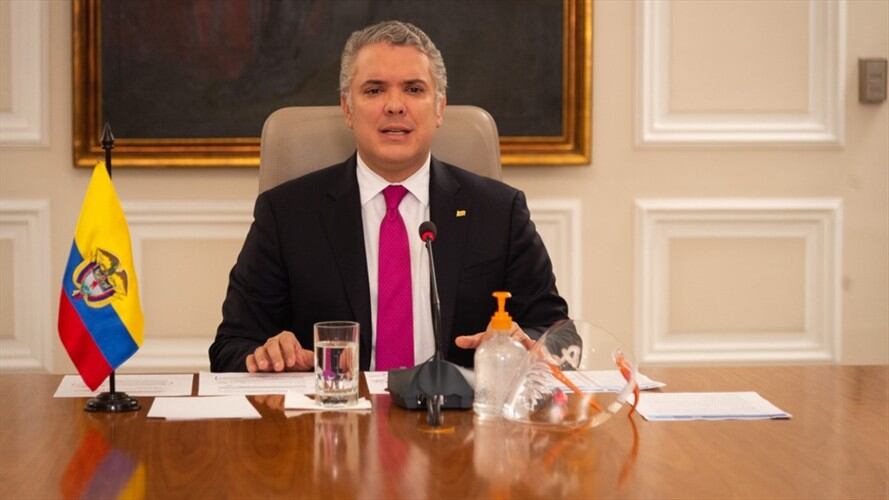 Empresas que incumplan protocolo de bioseguridad desde el 27 de abril dejarán de funcionar. Foto: presidencia