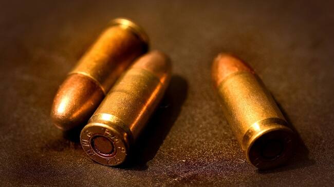 A esta hora personal de la Policía se desplaza al lugar para identificar los cadáveres. Foto: Getty Images