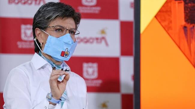 La alcaldesa Claudia López se refirió a la polémica que han generado sus declaraciones con respecto a la deportación de ciudadanos venezolanos involucrados en delitos. Foto: Colprensa / CAMILA DÍAZ