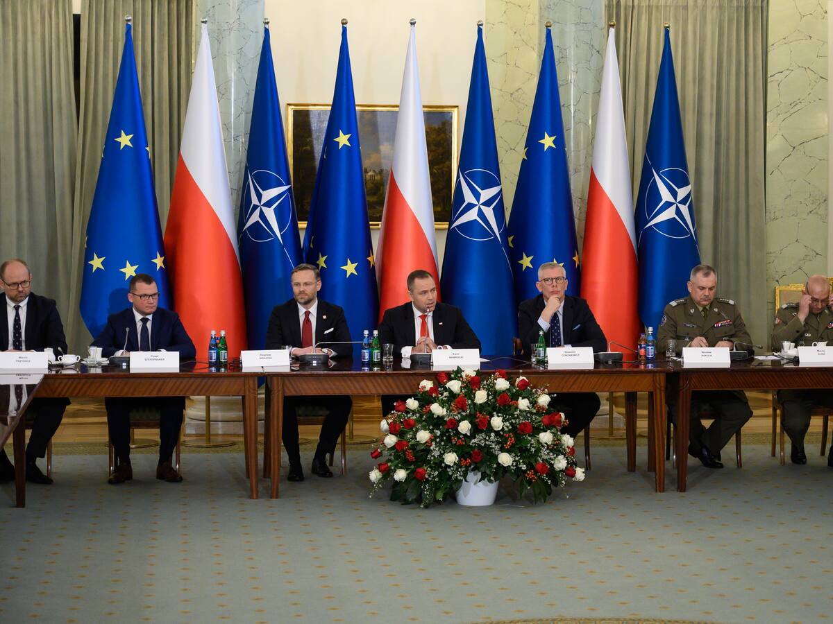 OTAN anuncia iniciativa militar en su flanco oriental tras violación de espacio aéreo polaco
