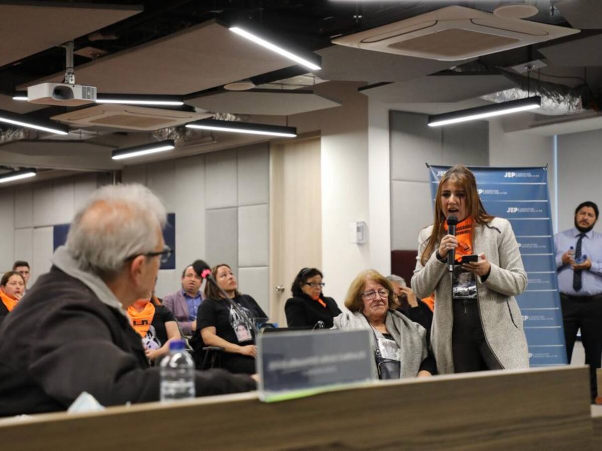 Ambiente caldeado: víctimas pidieron a la JEP expulsar al general Arias Cabrales