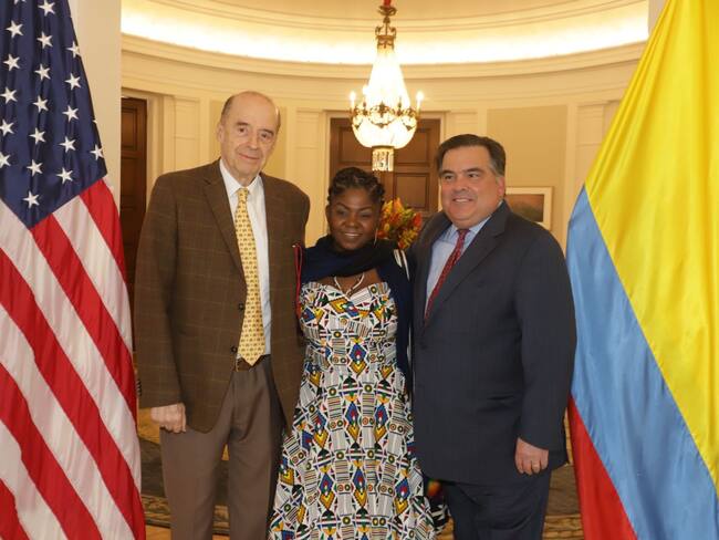 Álvaro Leyva, Francia Márquez y Francisco L. Palmieri.