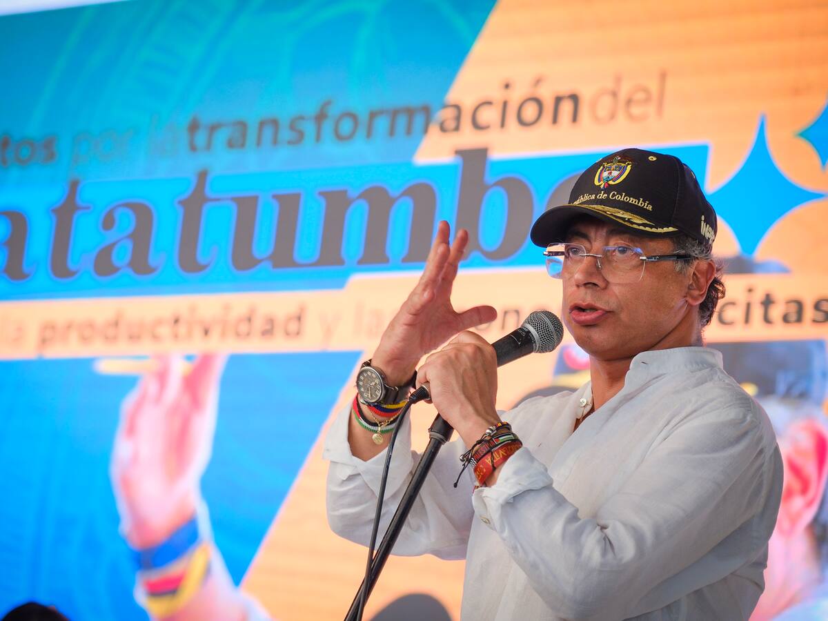 Gustavo Petro asegura que Álvaro Leyva busca “tumbar al presidente” en asocio con el ELN
