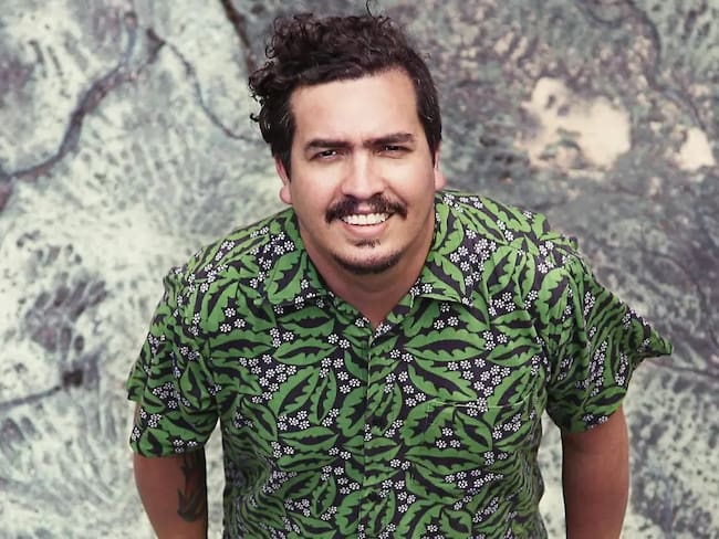 “Nos toca trabajar más afuera que dentro del país”: Mario Galeano, fundador de Frente Cumbiero