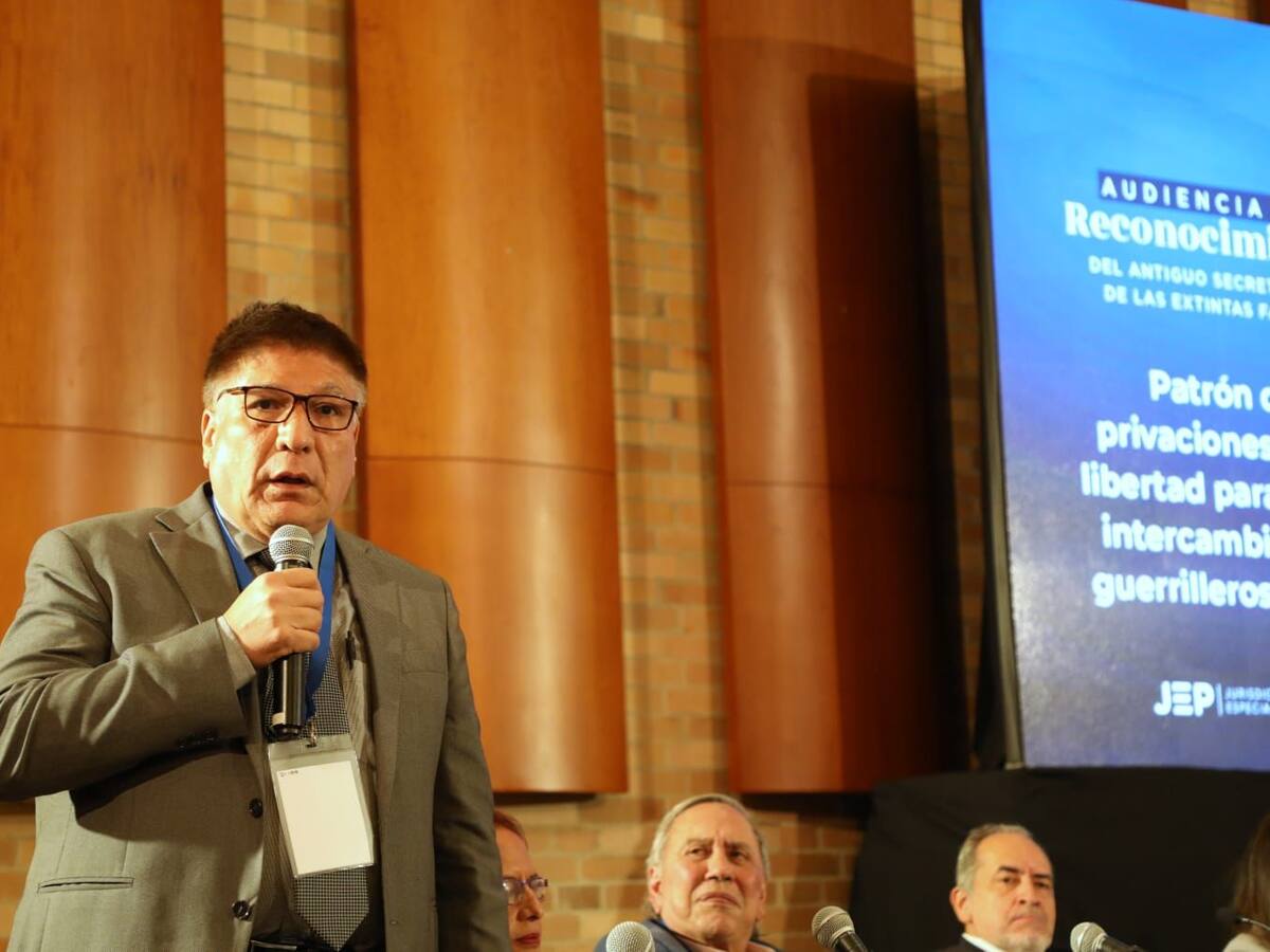 Las víctimas viviendo mal mientras ustedes viven sabroso: Sigifredo López a ex Farc