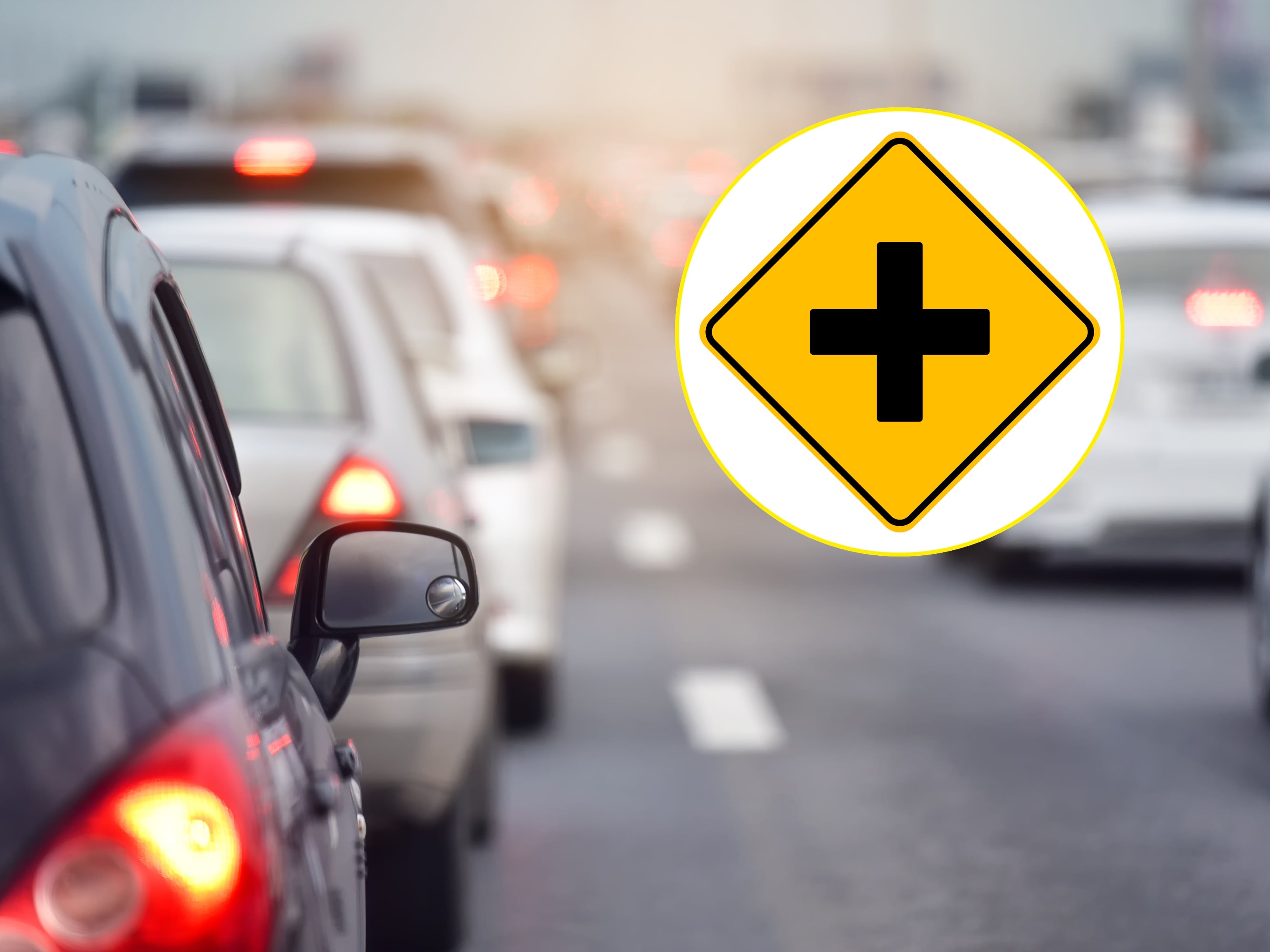 Señal de tránsito cruz negra. FOTO: Imagen de referencia Getty Images.