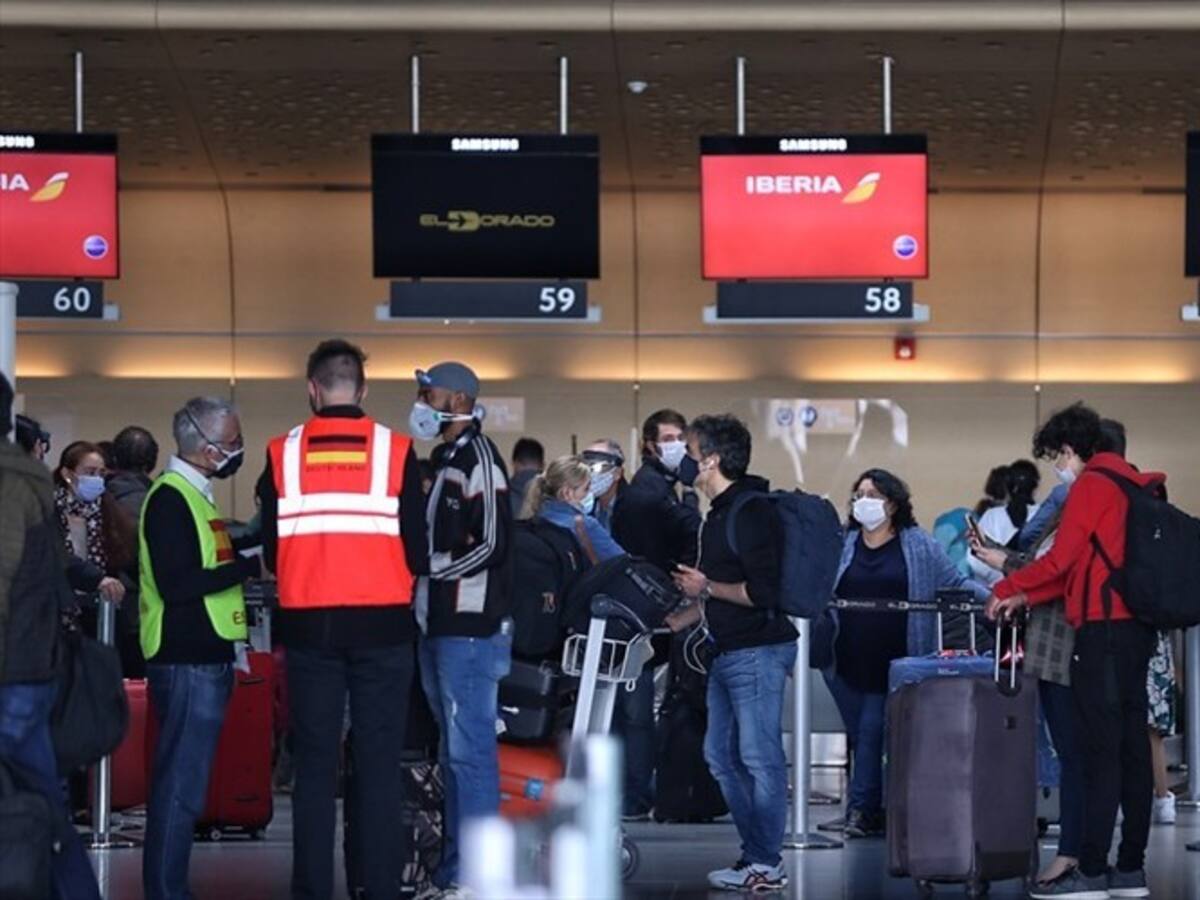 Supertransporte investigará cancelación de vuelos internacionales