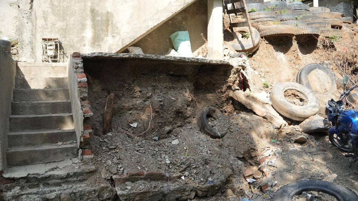 Emprenden acciones contra la expansión no controlada de construcciones en los cerros de Santa Marta