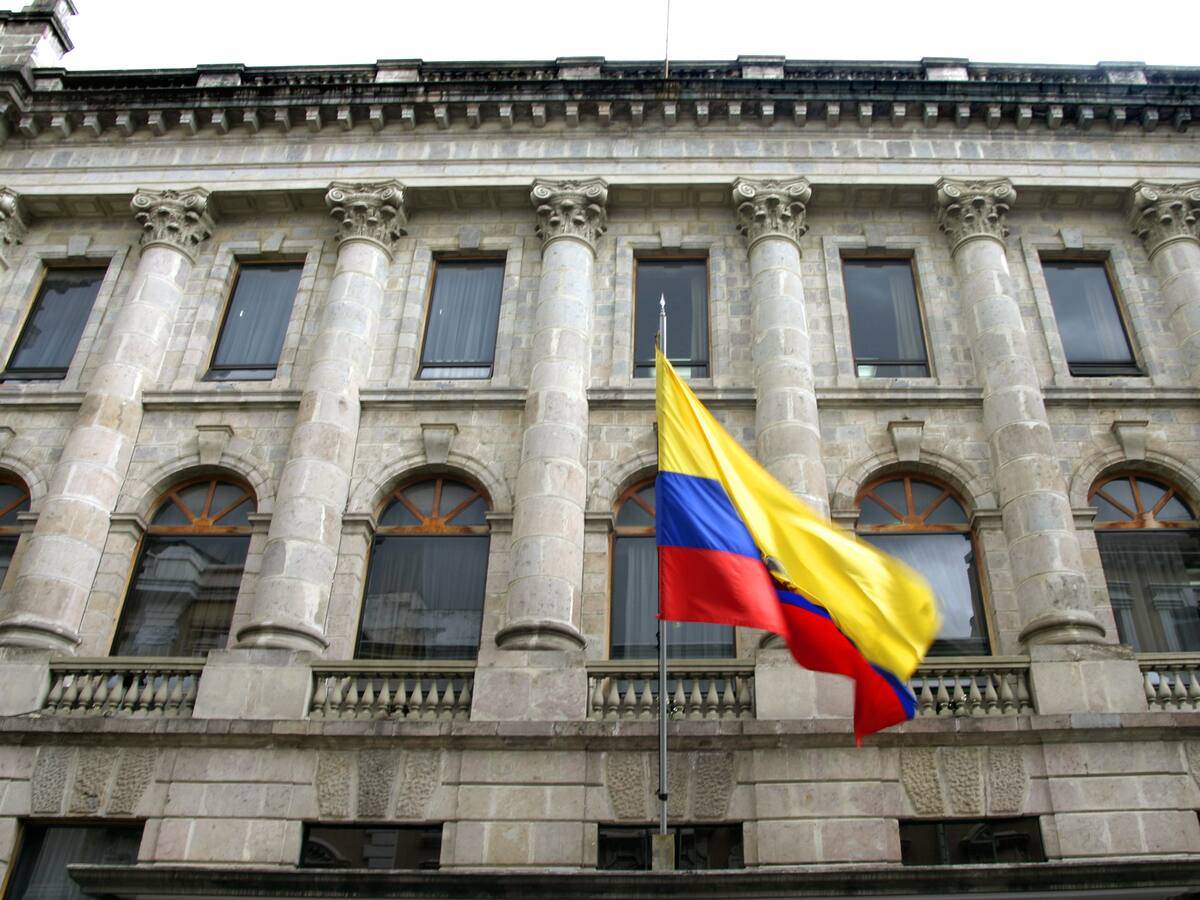 Gobierno de Ecuador aclaró que apagón nocturno de ocho horas no será masivo