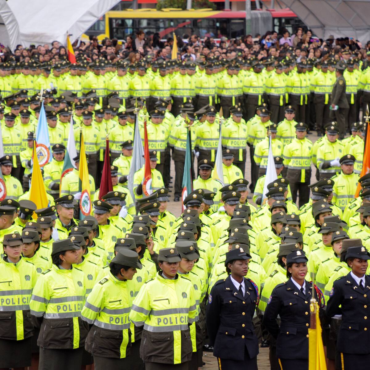 Más de 30.000 policías acompañan las marchas de este 13 de marzo