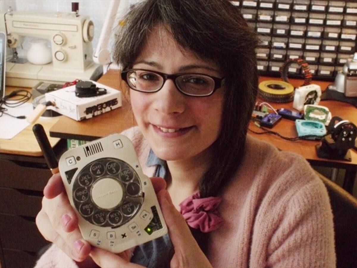 ¿Cómo funciona el teléfono móvil de disco que solo recibe llamadas?