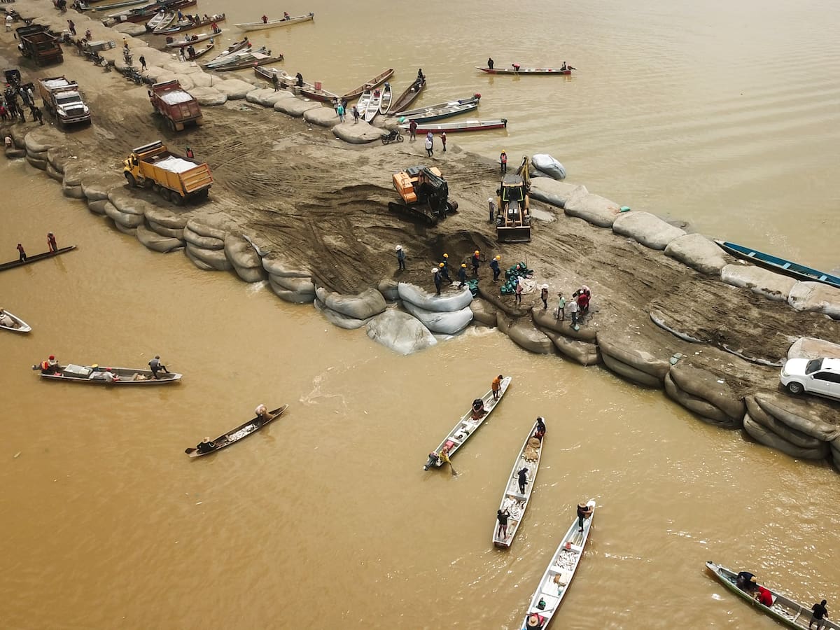 La maquinaria amarilla de Gestión del Riesgo que no aparece en La Mojana