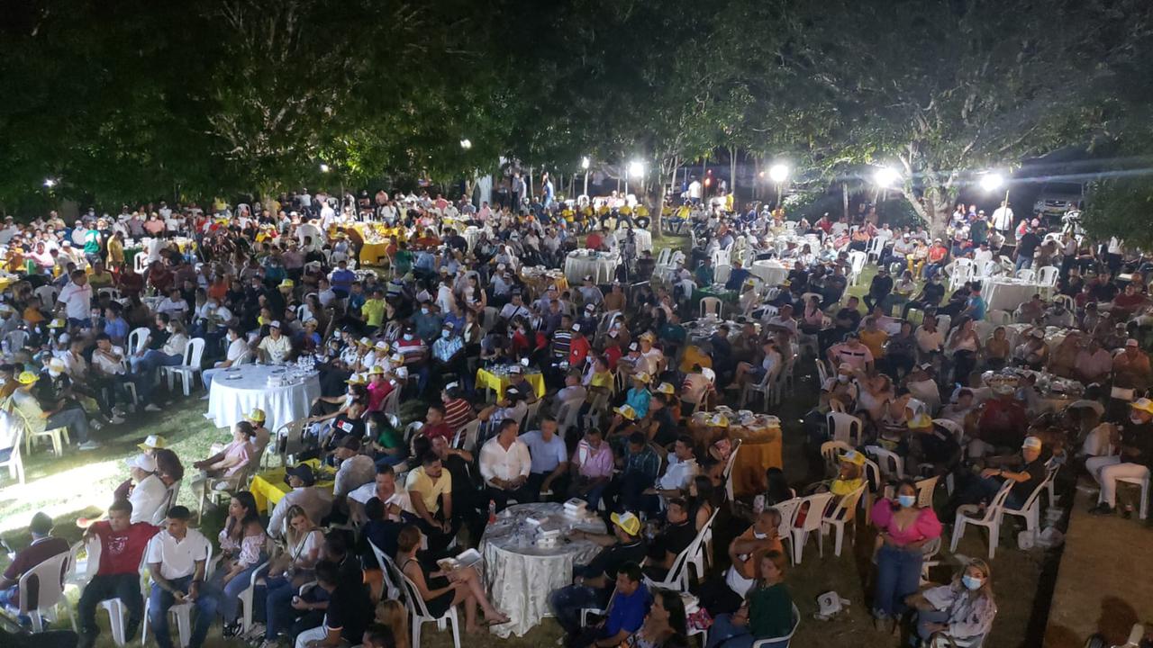 Con parranda vallenata, hermano del ‘Ñoño’ Elías lanza campaña al Senado