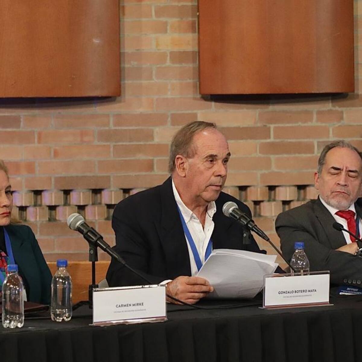 Lo que más duele fue dar dinero bien habido a criminales: Gonzalo Botero a exFarc