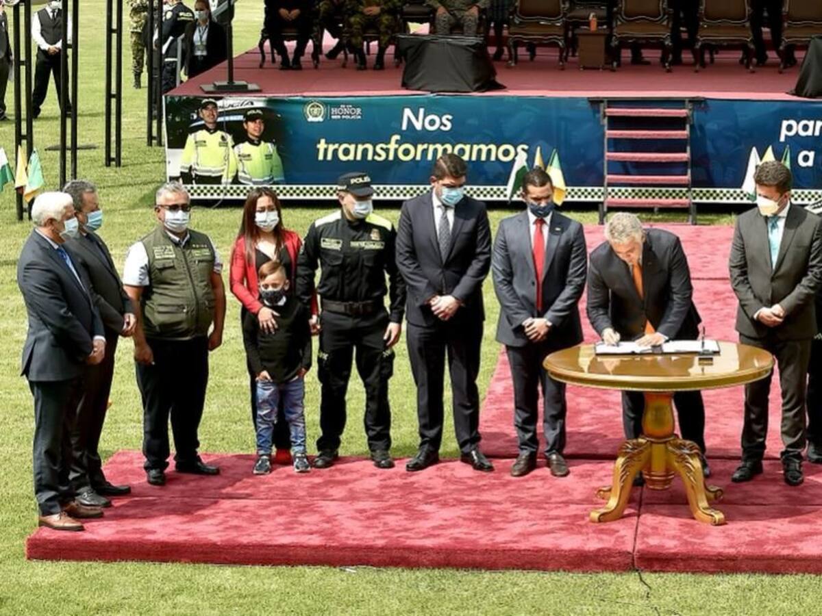 Presidente Duque sancionó leyes de transformación de la Policía Nacional